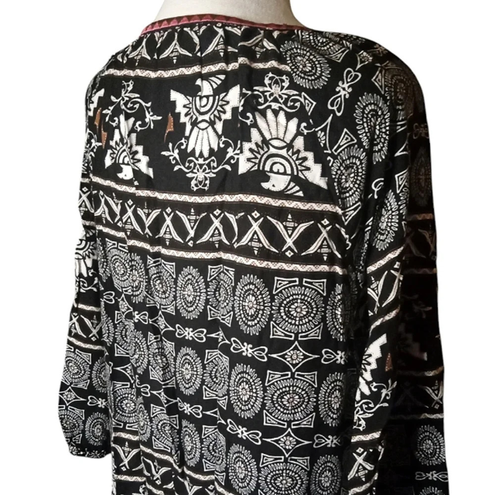 Ali Miles Southwestern Print Embroidered Split V Neck Tunic Top Size Large - Picture 7 of 9